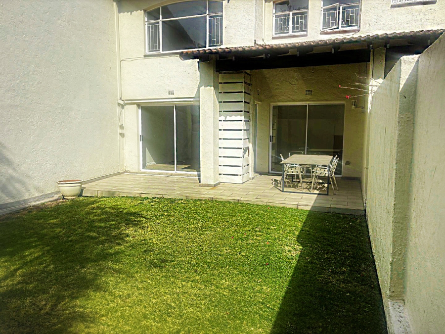 3 Bedroom Property for Sale in Strathavon Gauteng
