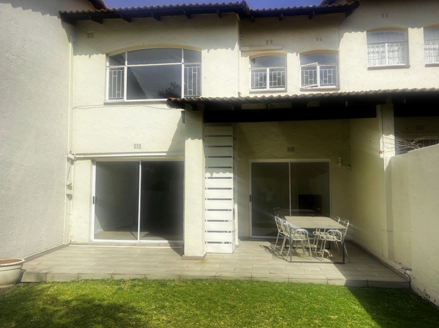 3 Bedroom Property for Sale in Strathavon Gauteng