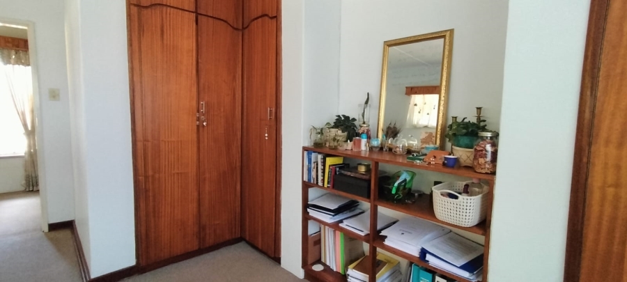 4 Bedroom Property for Sale in Greenhills Gauteng