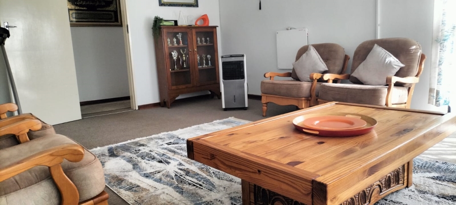 4 Bedroom Property for Sale in Greenhills Gauteng