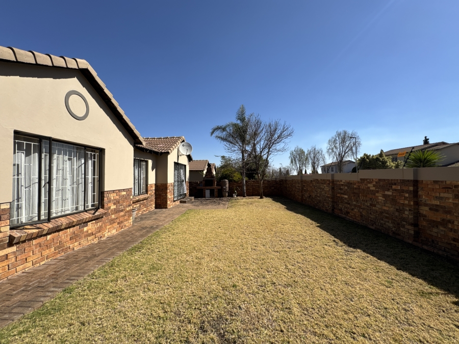3 Bedroom Property for Sale in Kyalami Hills Gauteng