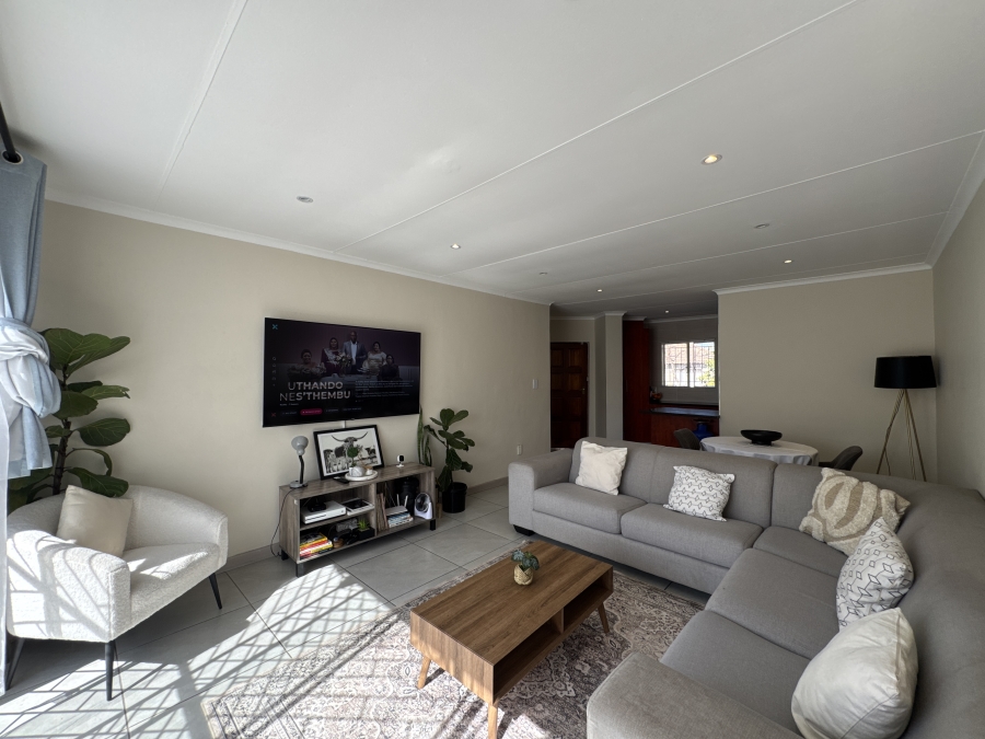 3 Bedroom Property for Sale in Kyalami Hills Gauteng