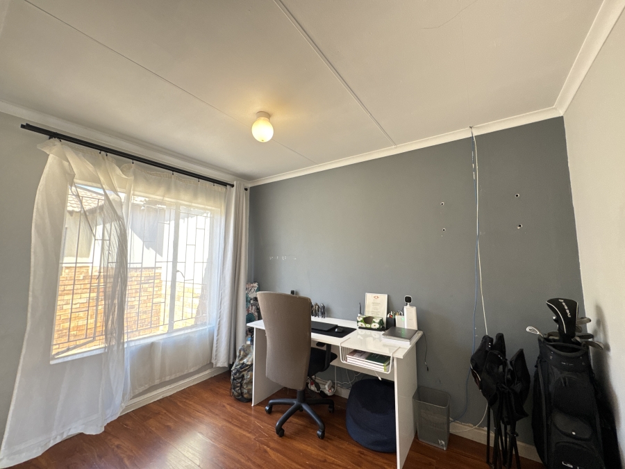 3 Bedroom Property for Sale in Kyalami Hills Gauteng
