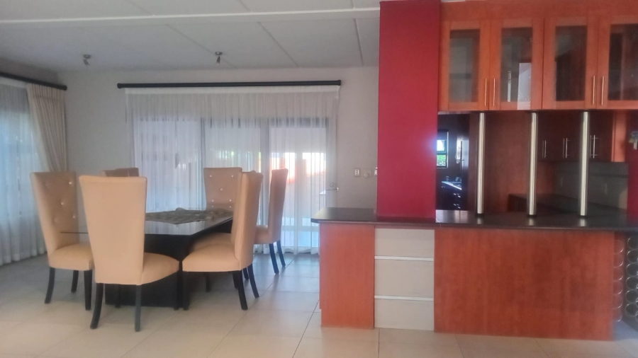 To Let 3 Bedroom Property for Rent in Glen Marais Gauteng