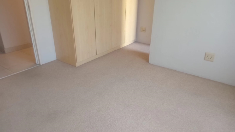 To Let 3 Bedroom Property for Rent in Glen Marais Gauteng