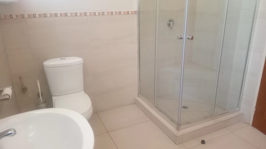 To Let 3 Bedroom Property for Rent in Glen Marais Gauteng