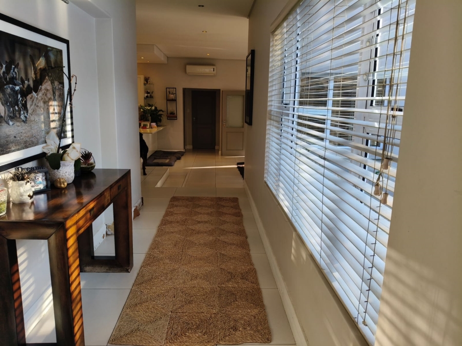 To Let 2 Bedroom Property for Rent in Bryanston Gauteng