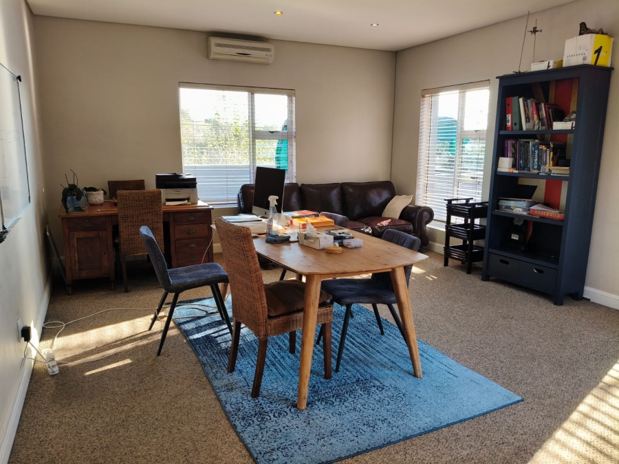 To Let 2 Bedroom Property for Rent in Bryanston Gauteng
