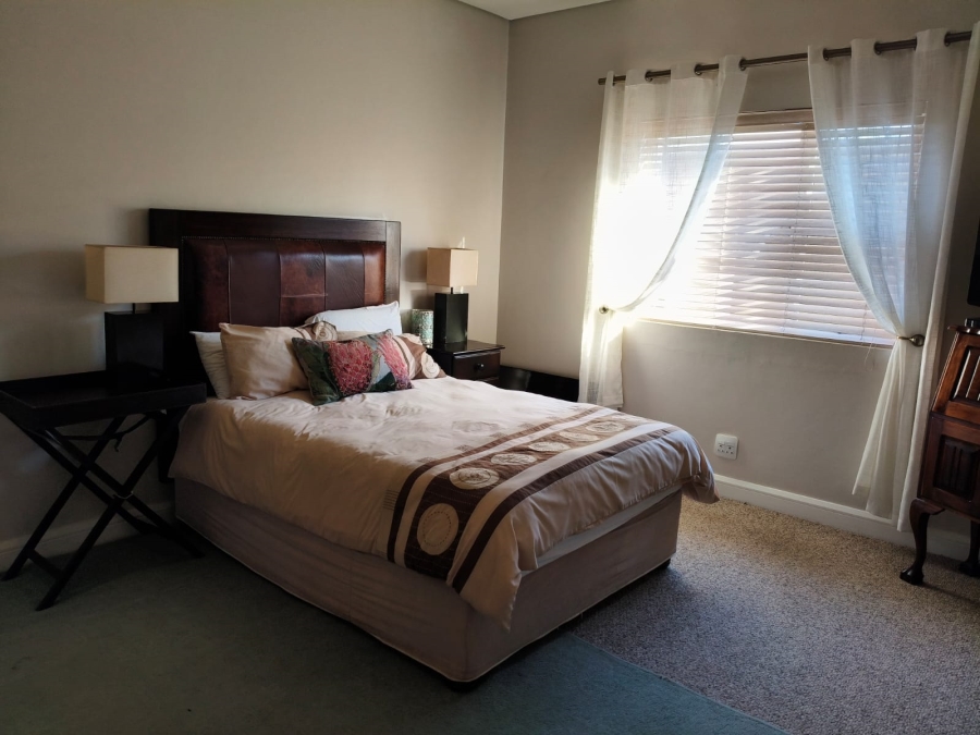To Let 2 Bedroom Property for Rent in Bryanston Gauteng
