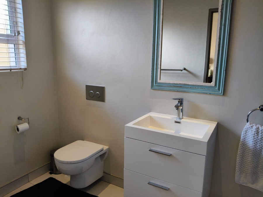 To Let 2 Bedroom Property for Rent in Bryanston Gauteng