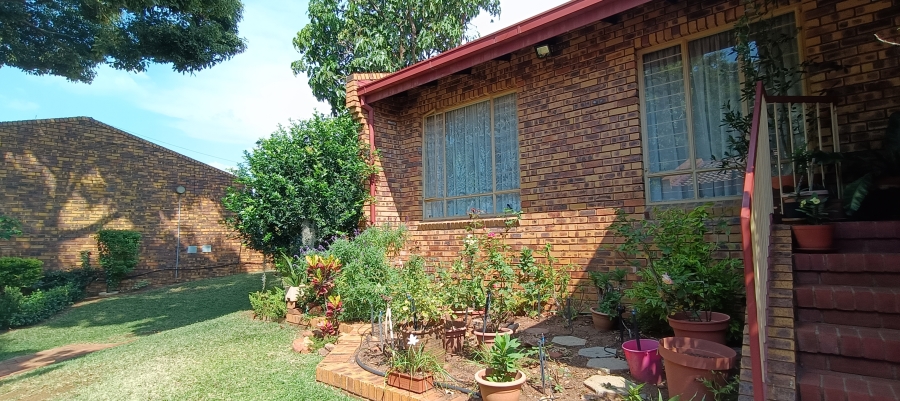 2 Bedroom Property for Sale in Amandasig Gauteng