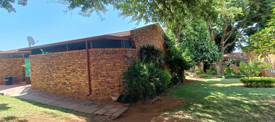 2 Bedroom Property for Sale in Amandasig Gauteng