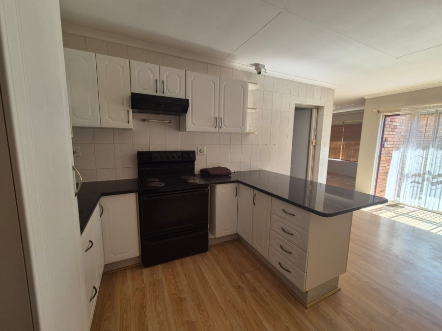 2 Bedroom Property for Sale in Eike Park Gauteng