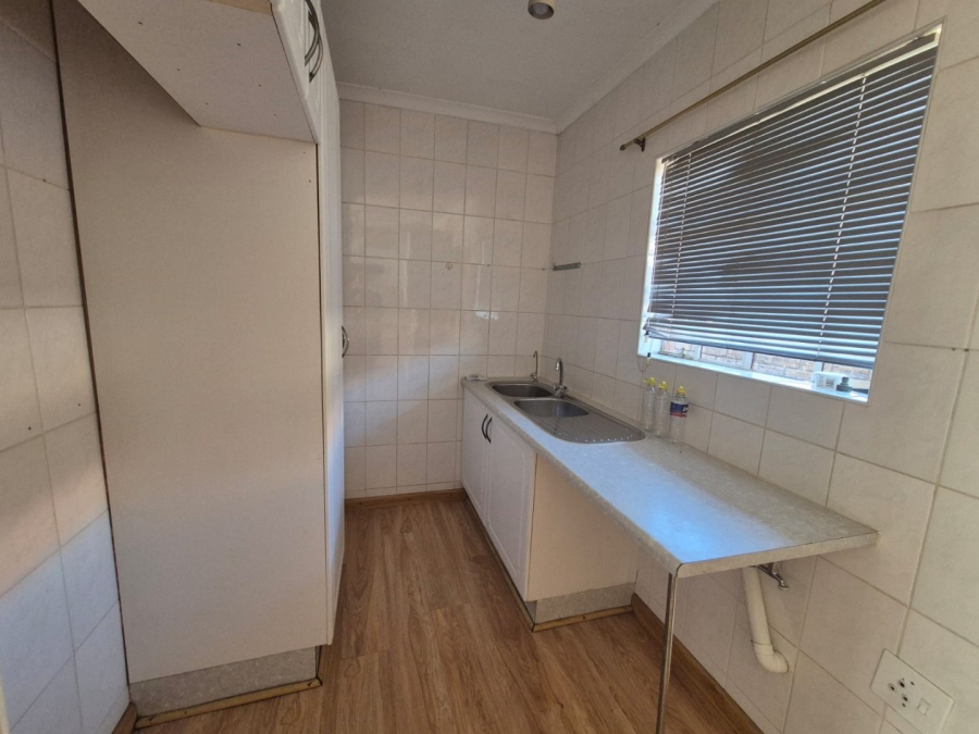 2 Bedroom Property for Sale in Eike Park Gauteng