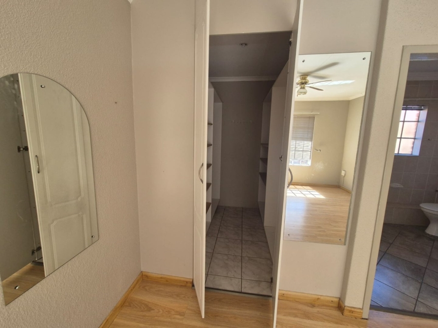 2 Bedroom Property for Sale in Eike Park Gauteng