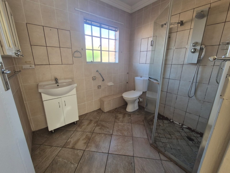 2 Bedroom Property for Sale in Eike Park Gauteng
