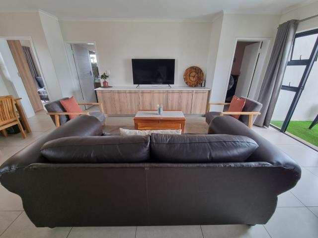 To Let 2 Bedroom Property for Rent in Glen Marais Gauteng