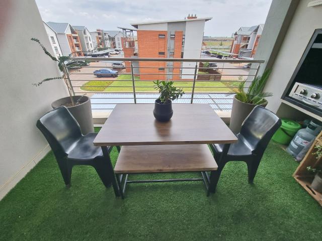 To Let 2 Bedroom Property for Rent in Glen Marais Gauteng