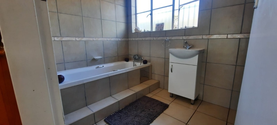3 Bedroom Property for Sale in Weltevreden Park Gauteng