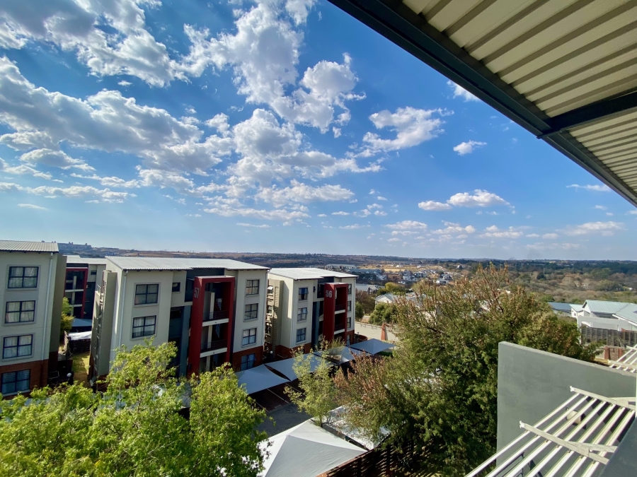 1 Bedroom Property for Sale in Fourways Gauteng