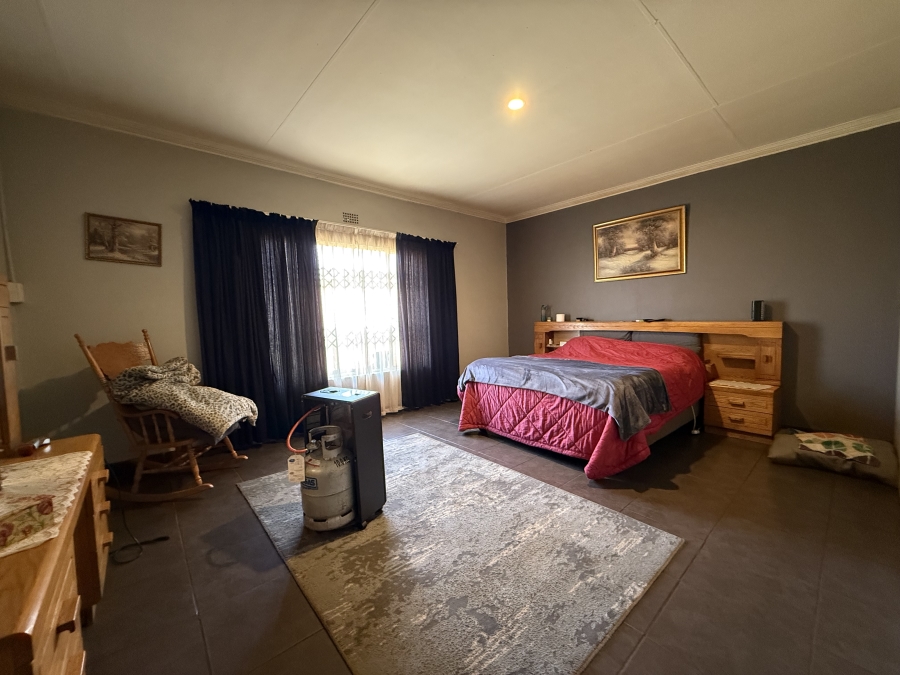 9 Bedroom Property for Sale in Tarlton Gauteng