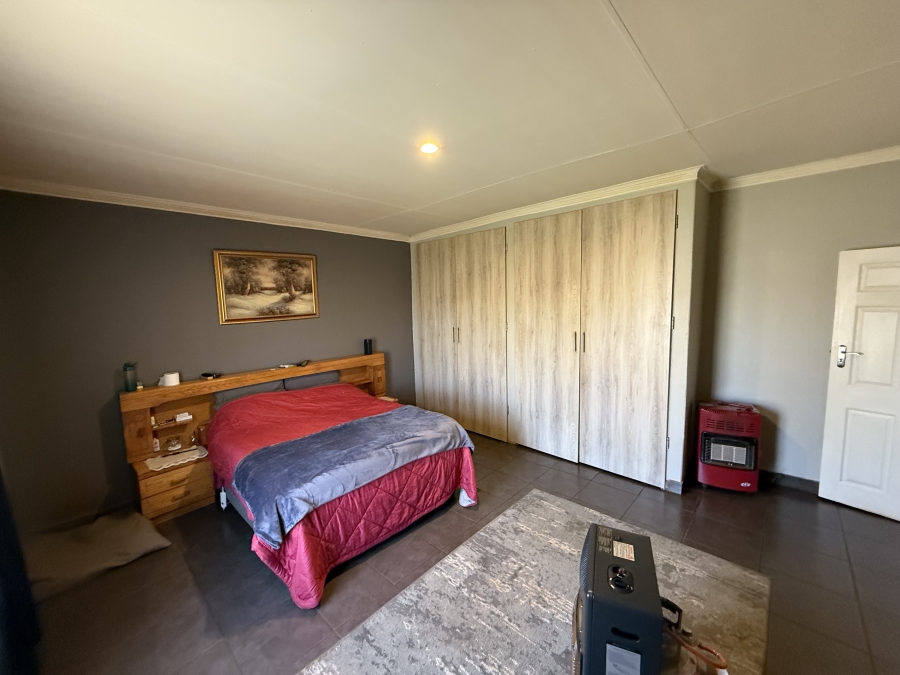 9 Bedroom Property for Sale in Tarlton Gauteng