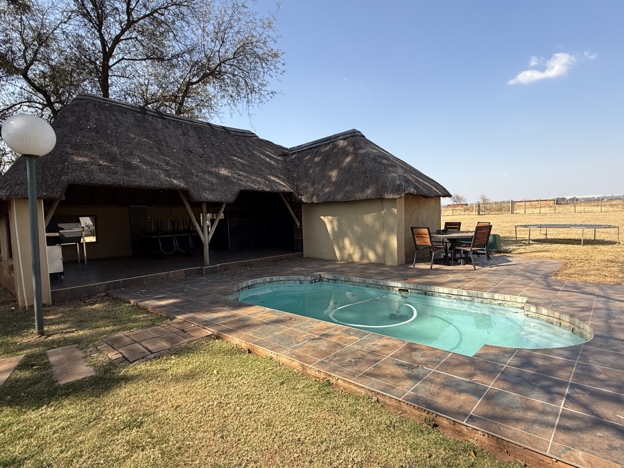 9 Bedroom Property for Sale in Tarlton Gauteng