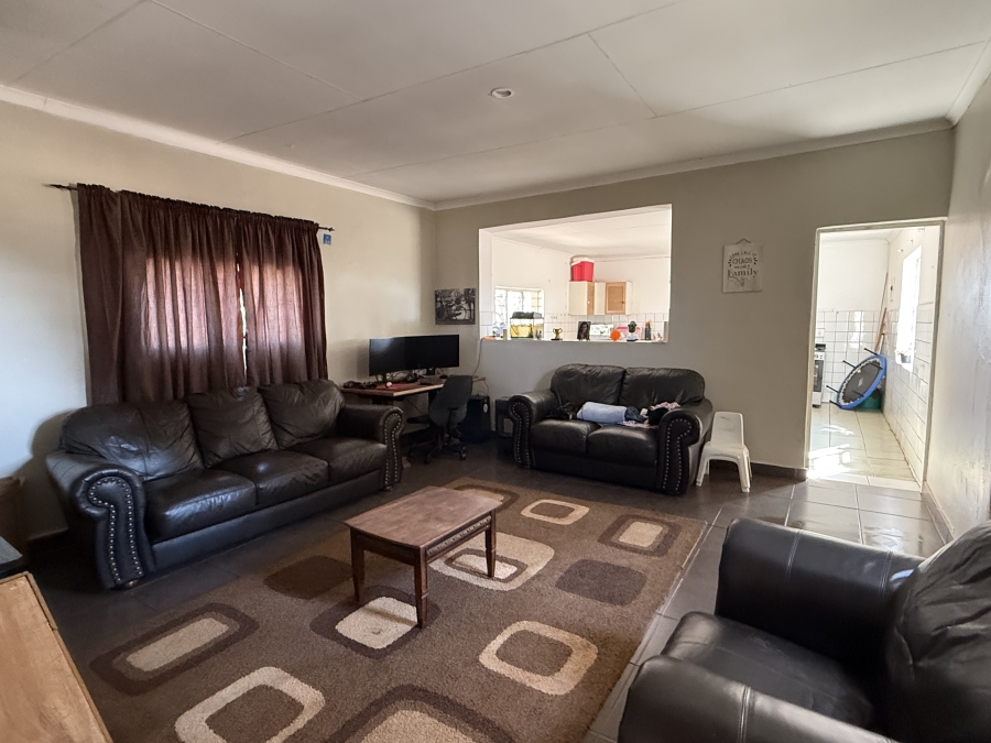 9 Bedroom Property for Sale in Tarlton Gauteng