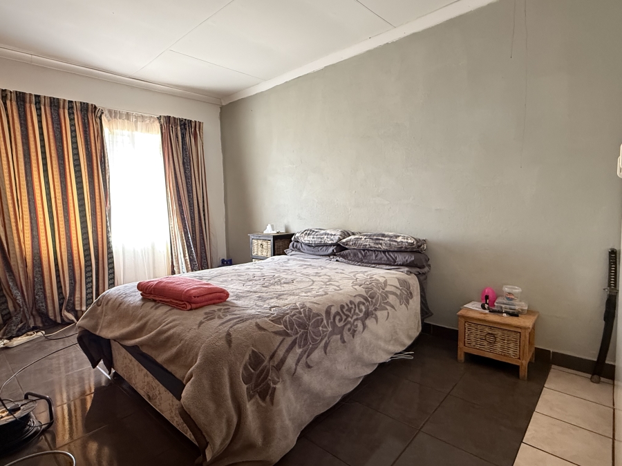 9 Bedroom Property for Sale in Tarlton Gauteng