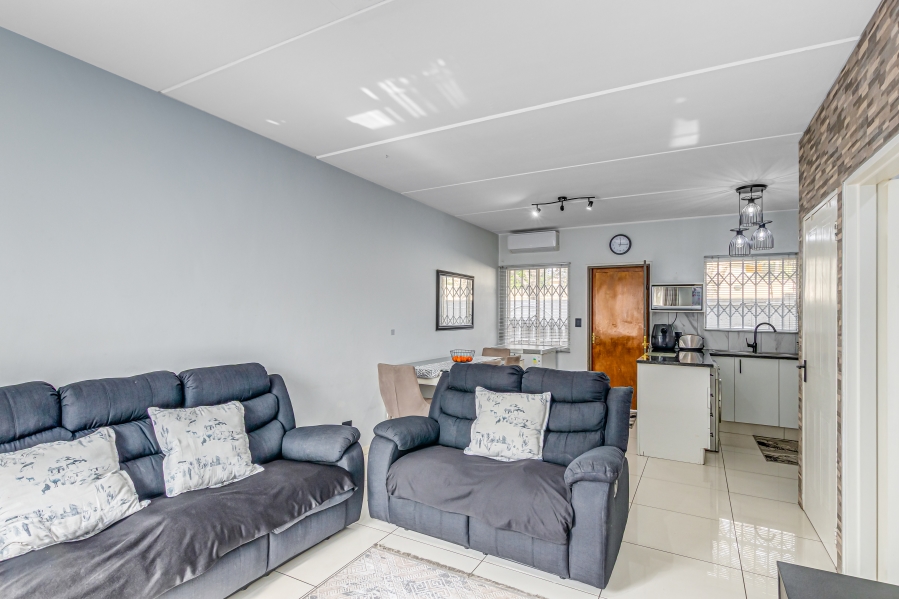 2 Bedroom Property for Sale in Sunninghill Gauteng