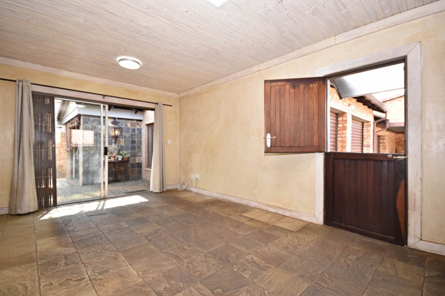 2 Bedroom Property for Sale in Olivedale Gauteng