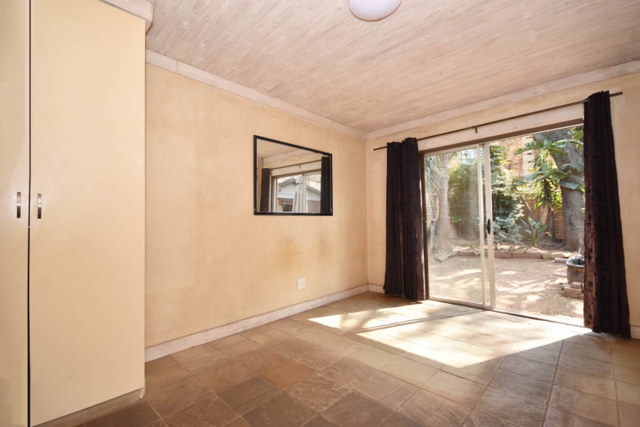 2 Bedroom Property for Sale in Olivedale Gauteng