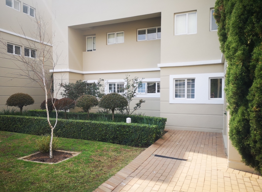 To Let 2 Bedroom Property for Rent in Sandown Gauteng