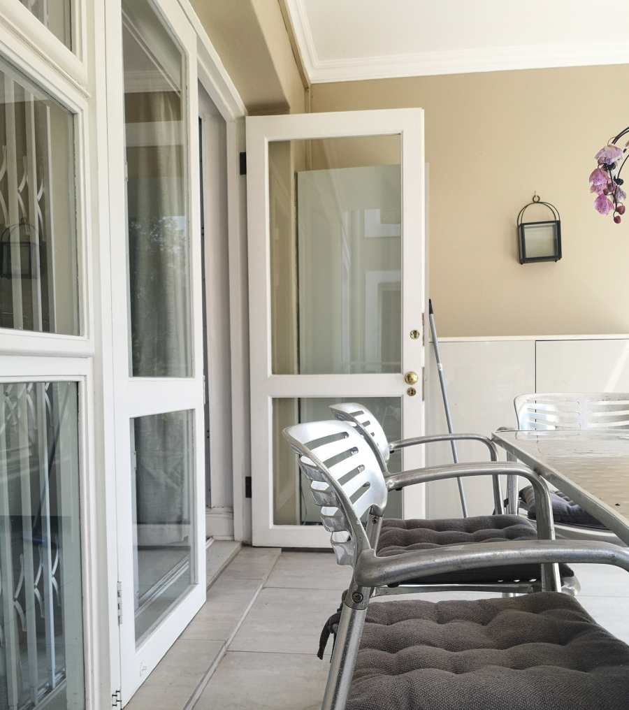 To Let 2 Bedroom Property for Rent in Sandown Gauteng