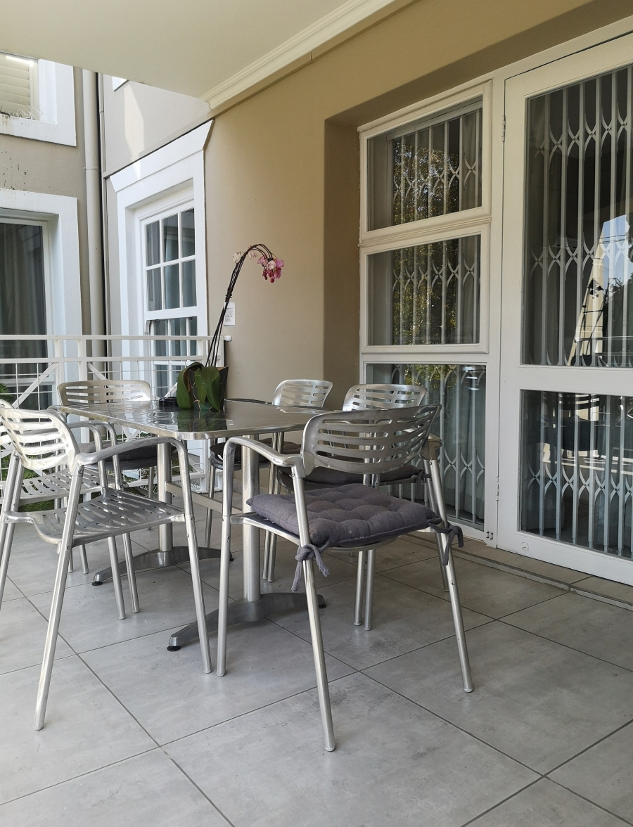 To Let 2 Bedroom Property for Rent in Sandown Gauteng