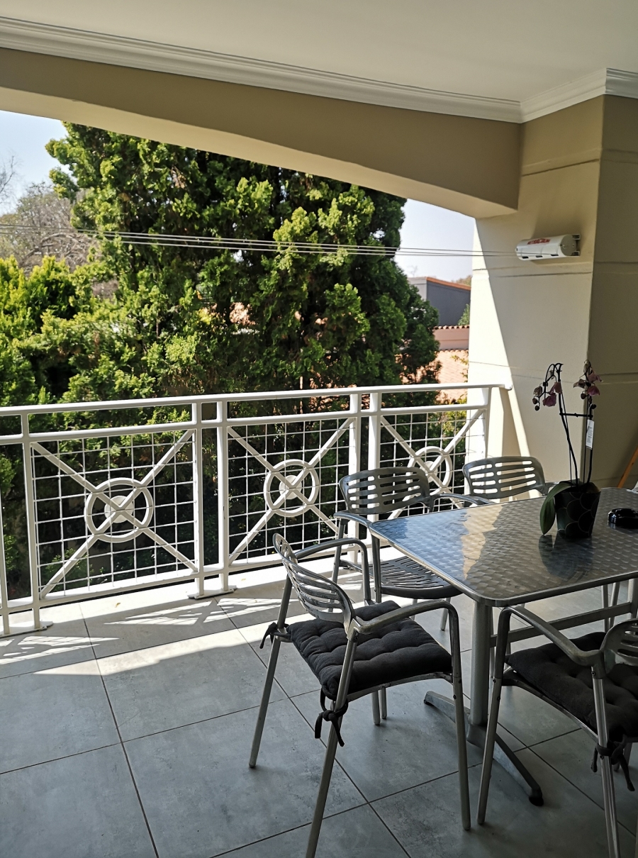 To Let 2 Bedroom Property for Rent in Sandown Gauteng