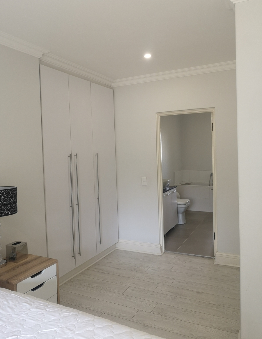 To Let 2 Bedroom Property for Rent in Sandown Gauteng