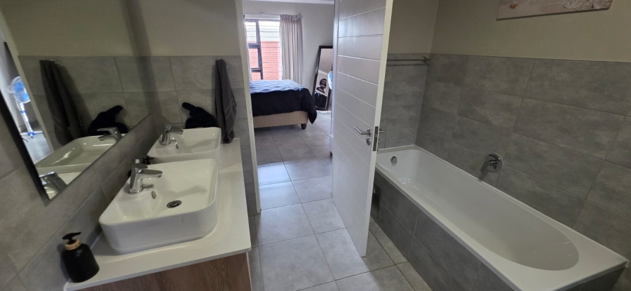 2 Bedroom Property for Sale in Olympus AH Gauteng
