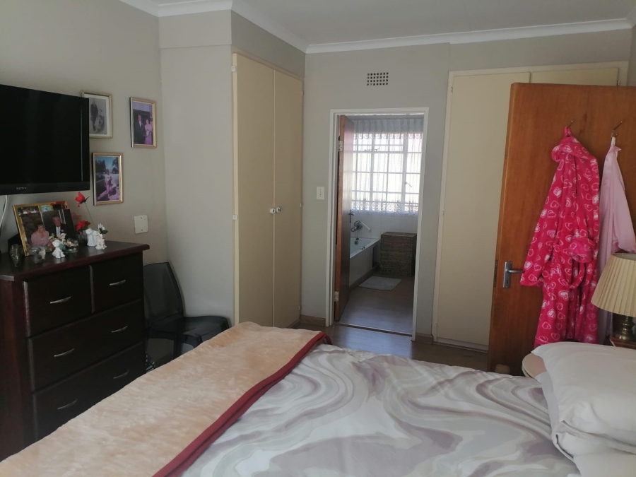2 Bedroom Property for Sale in Sunair Park Gauteng