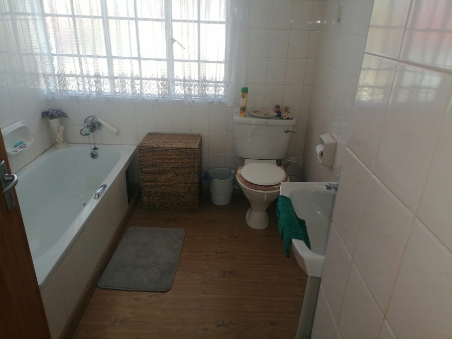 2 Bedroom Property for Sale in Sunair Park Gauteng