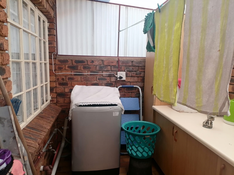 2 Bedroom Property for Sale in Sunair Park Gauteng