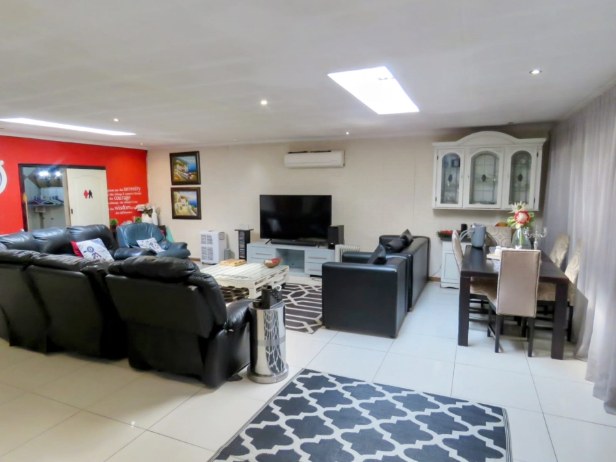 3 Bedroom Property for Sale in Dalview Gauteng