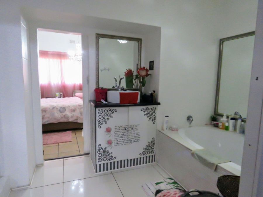 3 Bedroom Property for Sale in Dalview Gauteng