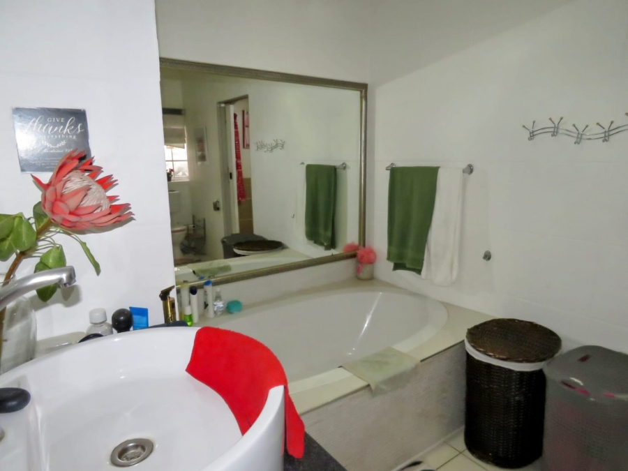 3 Bedroom Property for Sale in Dalview Gauteng