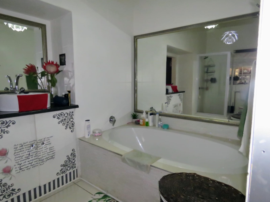 3 Bedroom Property for Sale in Dalview Gauteng