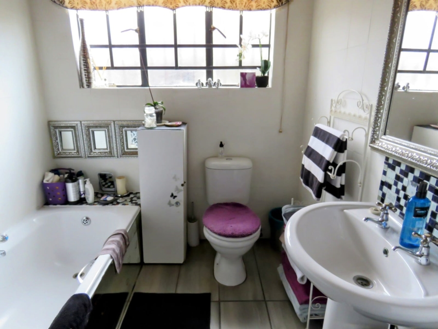 3 Bedroom Property for Sale in Dalview Gauteng