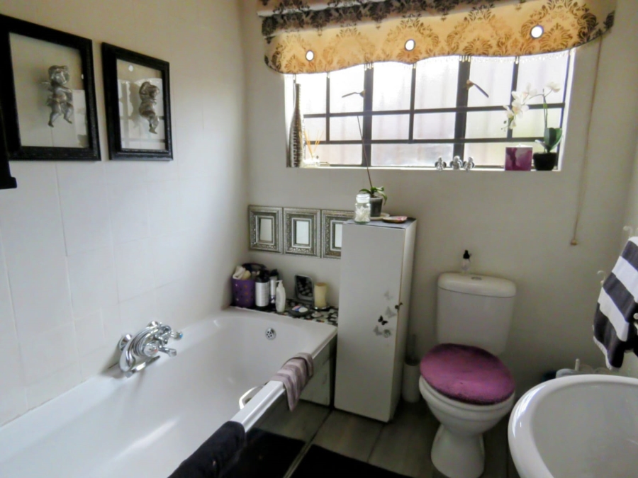 3 Bedroom Property for Sale in Dalview Gauteng
