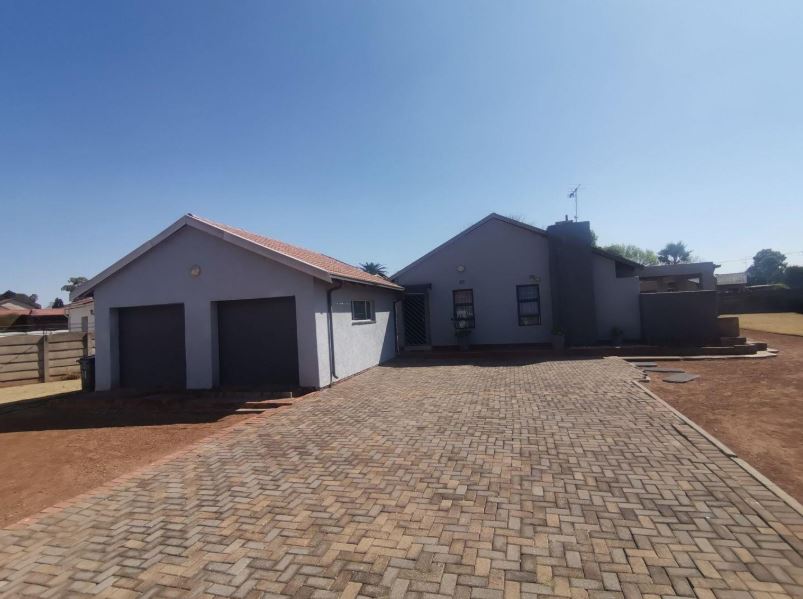 3 Bedroom Property for Sale in Mayberry Park Gauteng