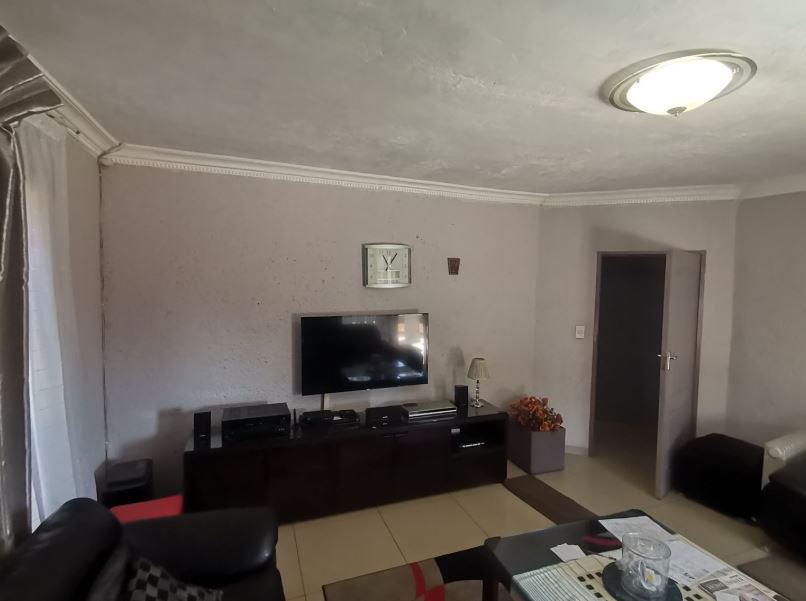 3 Bedroom Property for Sale in Mayberry Park Gauteng