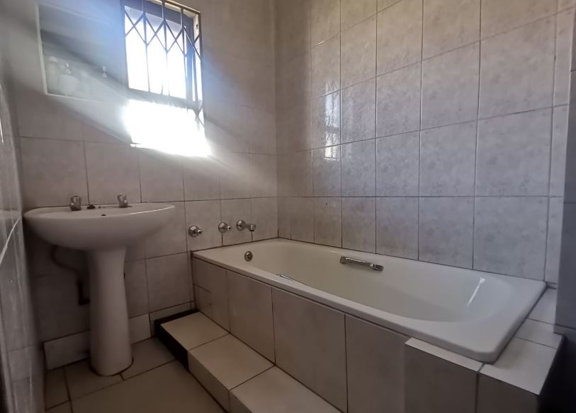 3 Bedroom Property for Sale in Mayberry Park Gauteng